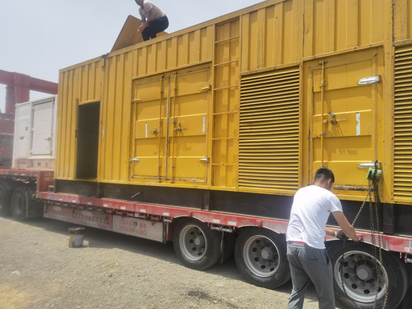 安平除了负载情况和发动机维护，还有哪些因素会影响 200kw 柴油发电机的油耗？
