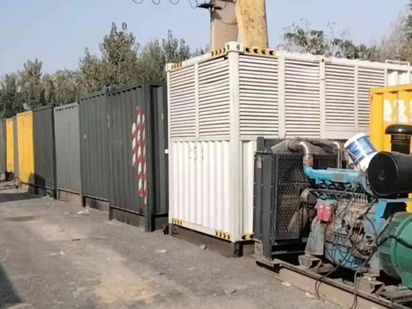 安平200KW柴油发电机机组每小时油耗是多少？
